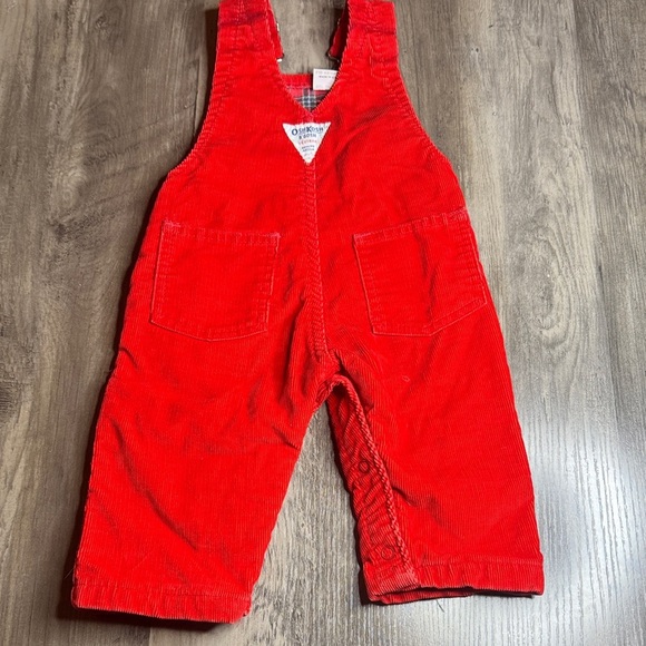 Vintage Made in the USA OshKosh B'gosh Bright Red Kids Overalls - Picture 7 of 9